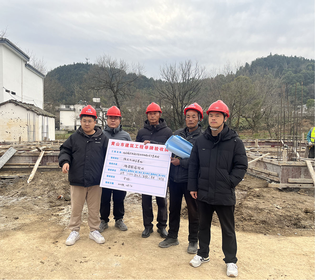 黨建引領(lǐng)進工地，支部聯(lián)動促發(fā)展